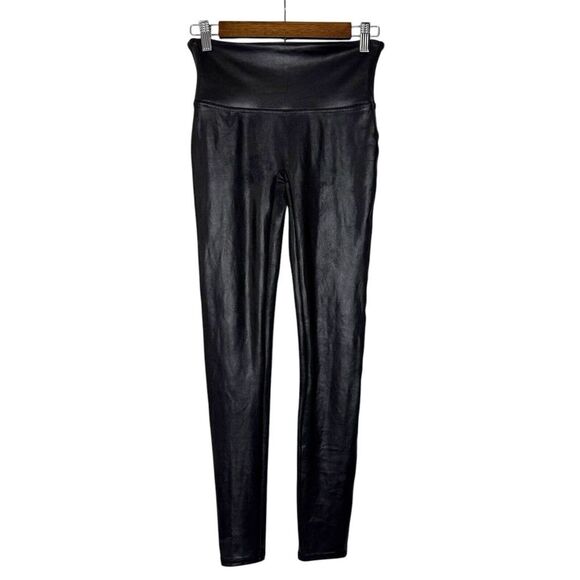 NWOT Spanx Leggings M Faux Leather Shaping Slimming Pants Liquid Look Pull On - Picture 2 of 8